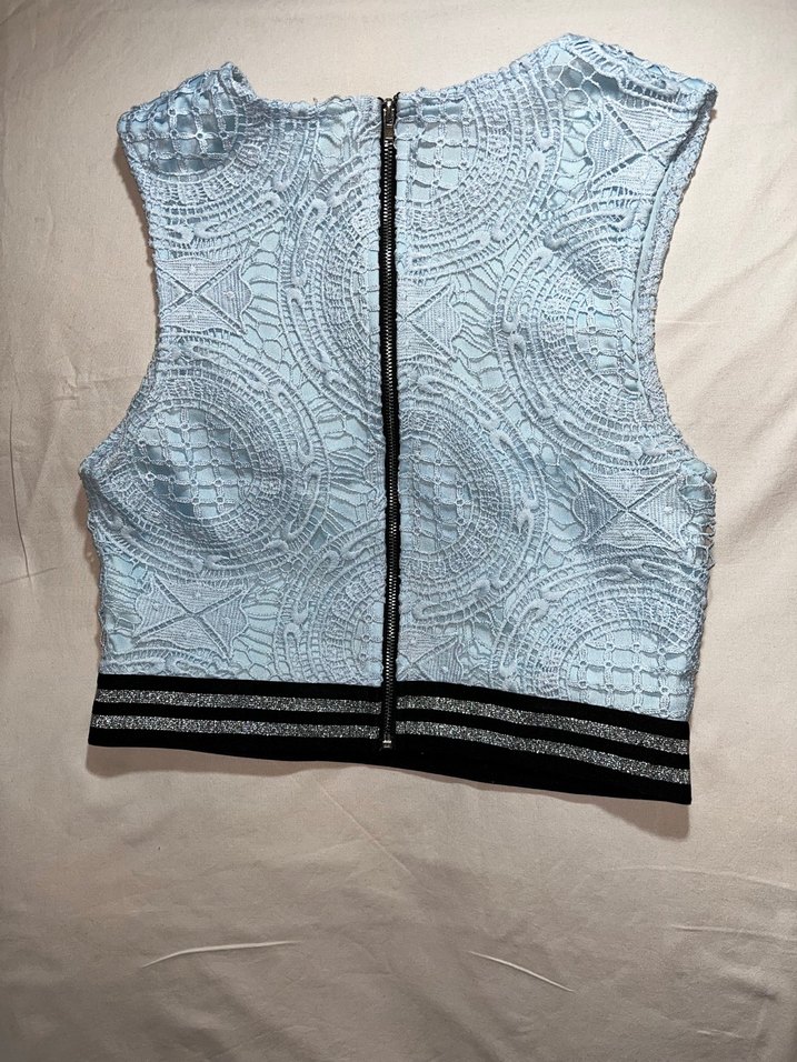 Dantelli Nakışlı Mavi Kısa Crop Top - Görsel 2