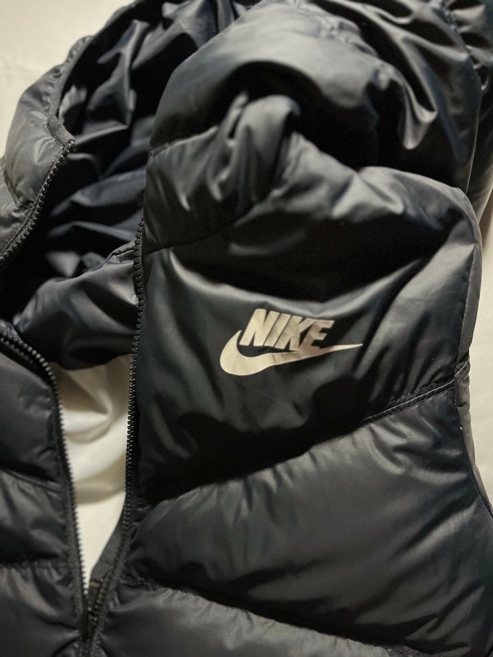 Nike Çift Taraflı Kapüşonlu Mont - Görsel 4