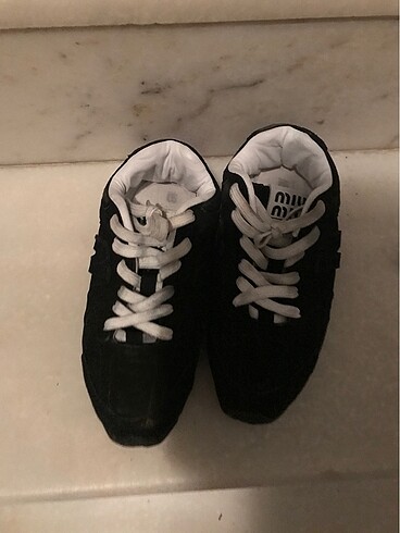 New balans miu miu