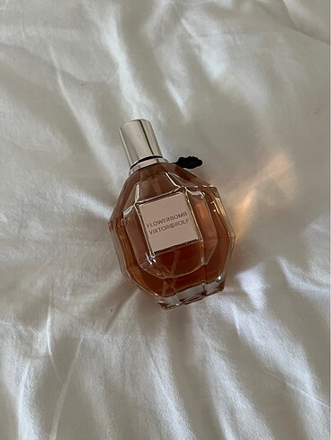  Beden Victor & Rolf Flower Bomb Parfüm