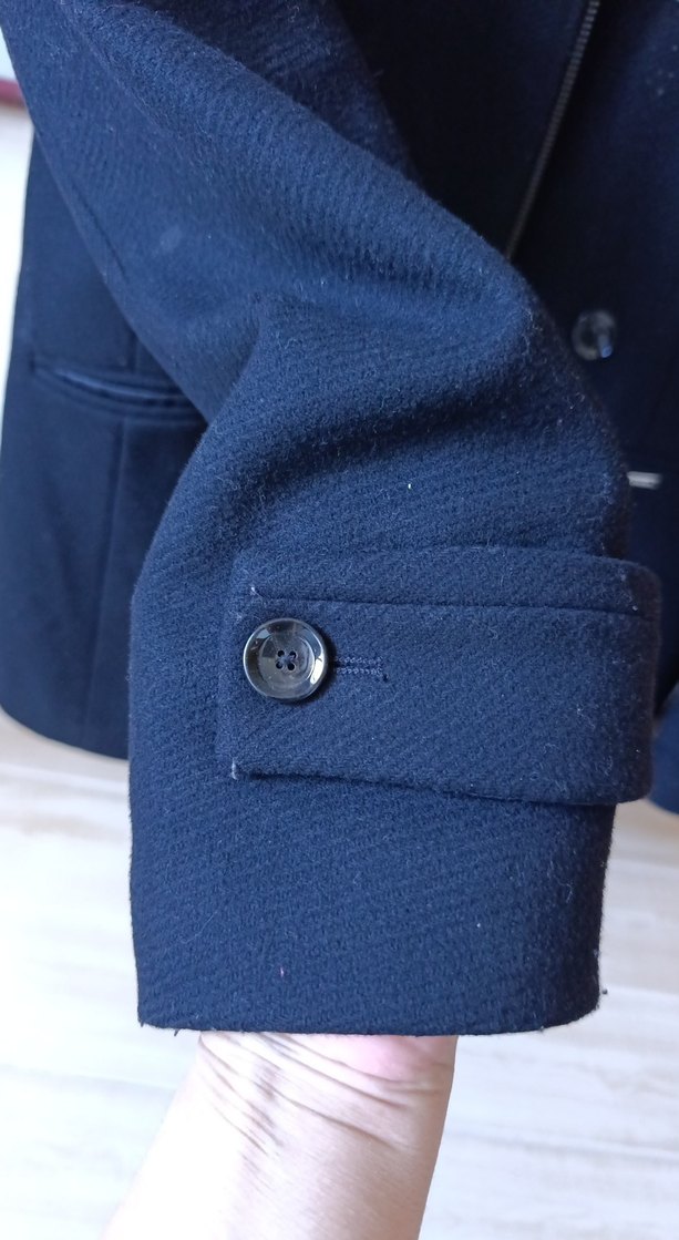 Düğmeli siyah Erkek Kaban - Görsel 3