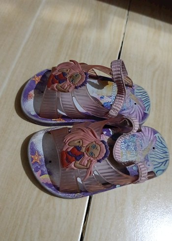 Kız Çocuk Pastel Renkli Baskılı Sandalet - Görsel 2