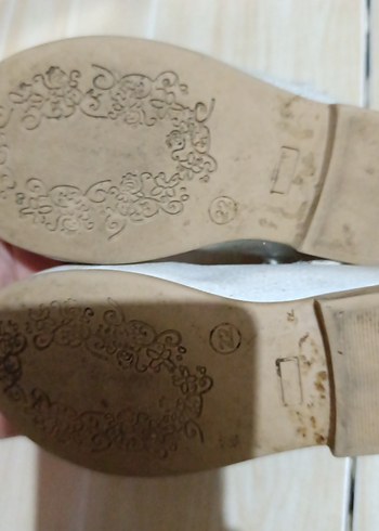 Kız Çocuk Beyaz Tokalı Babet Ayakkabı - Görsel 3