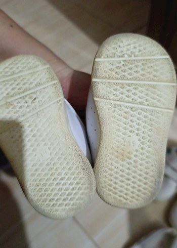 Kız Çocuk Beyaz Cırt Cırtlı Spor Ayakkabı - Görsel 2