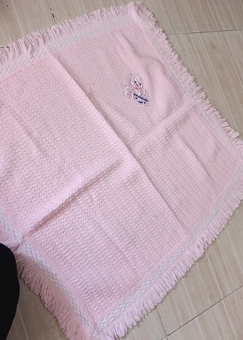 Pembe Nakışlı Örme Bebek Battaniyesi - Görsel 3