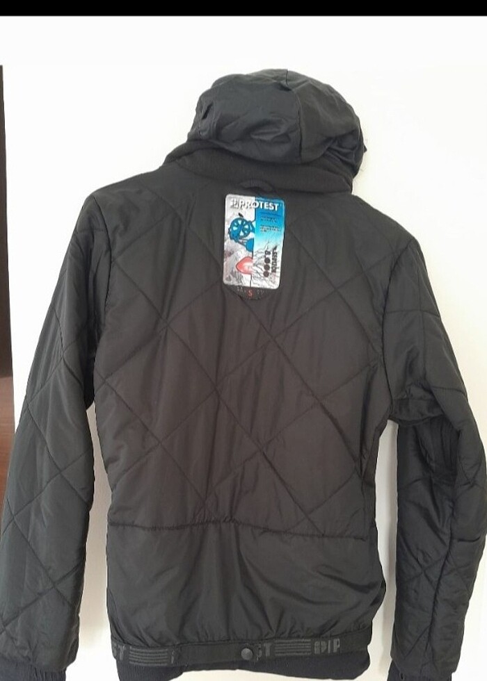 Protest mont - Görsel 4