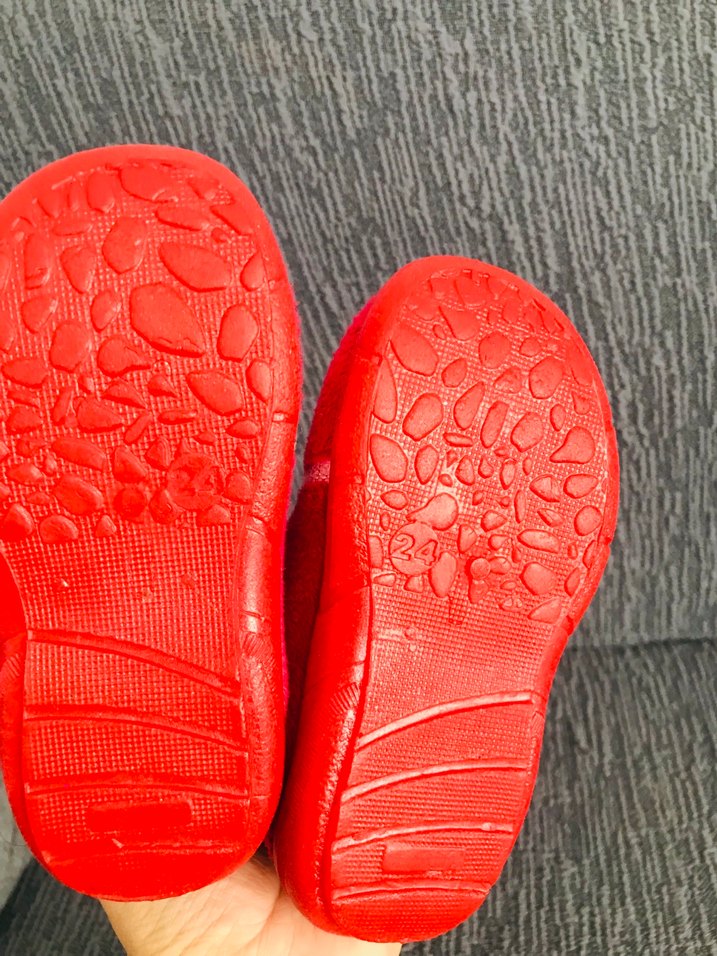 GEZER 24 Kız Çocuk Kırmızı Nakışlı Sıcak Ev Ayakkabısı - Görsel 4