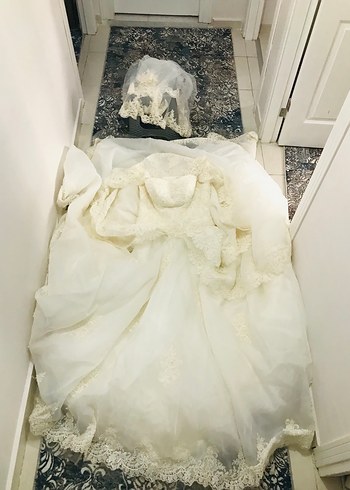 Vintage Dantel Detaylı Uzun Kollu Straplez Gelinlik - Görsel 6