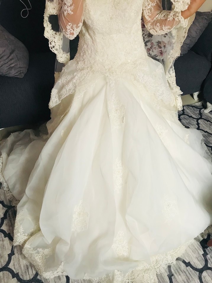 Vintage Dantel Detaylı Uzun Kollu Straplez Gelinlik - Görsel 5