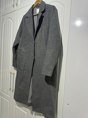42 Beden gri Renk H&M 42-44 Beden Gri Kaşe Kaban