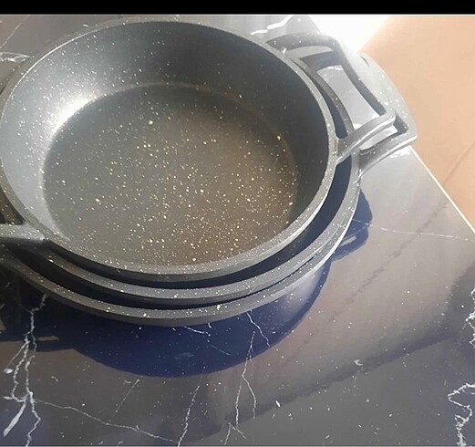  Beden siyah Renk 3 Lü DÖKÜM GRANİT SAHAN SETİ 18-20-22cm