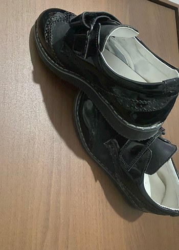 Siyah Tokalı Cırtcırtlı Erkek Ayakkabı - Görsel 3