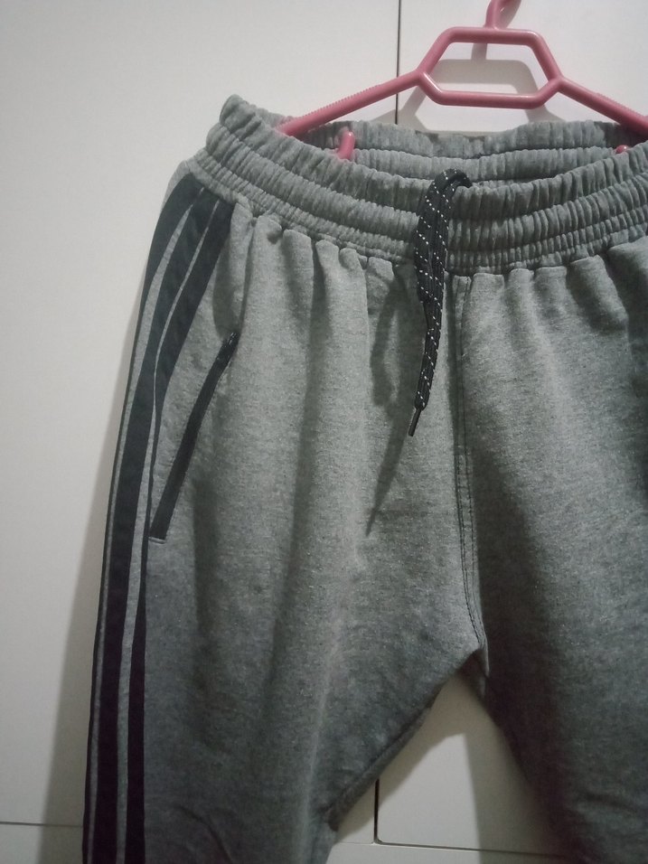 Gri Adidas Rahat Kesim Erkek Eşofman Altı - Görsel 2