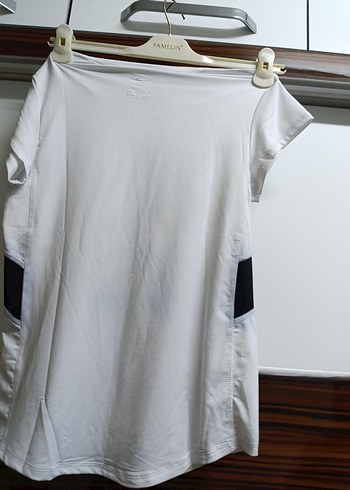 Kadın Beyaz Kısa Kollu Spor Tişört - Görsel 3