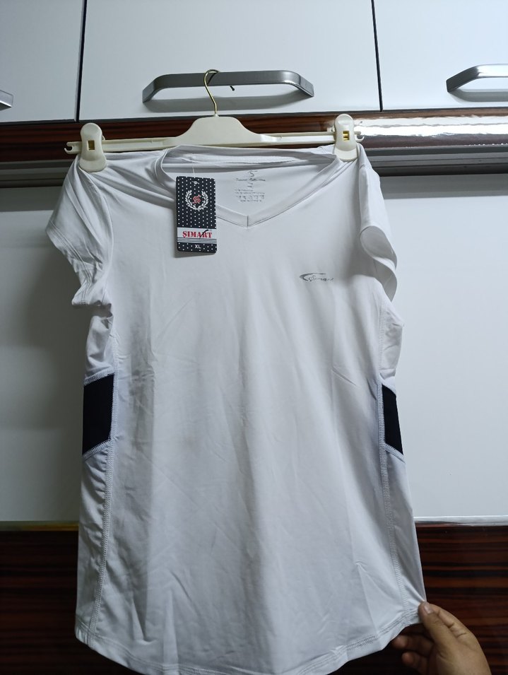 Kadın Beyaz Kısa Kollu Spor Tişört - Görsel 2