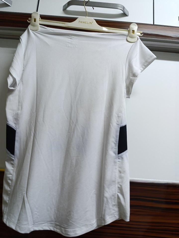 Kadın Beyaz Kısa Kollu Spor Tişört - Görsel 3