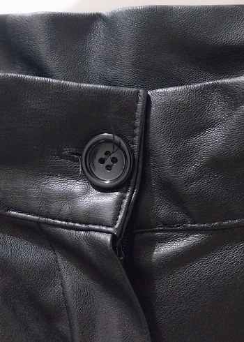 Siyah Deri  Mini Şort - Görsel 2