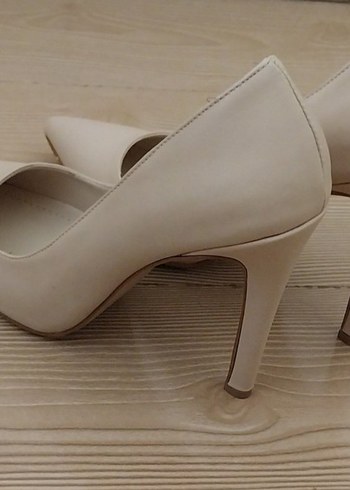 Bej Stiletto Topuklu Kadın Ayakkabı - Görsel 3