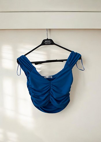 Mavi Drapeli V Yaka Mini Crop Top
