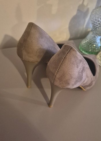 Bej Süet Tokalı Stiletto Kadın Ayakkabı - Görsel 4