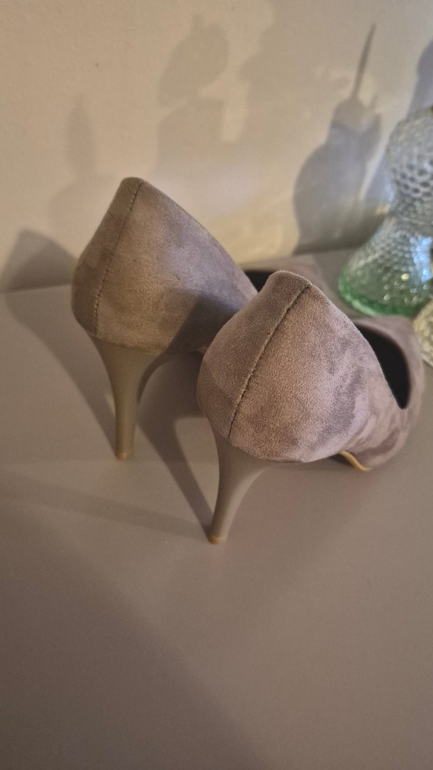 Bej Süet Tokalı Stiletto Kadın Ayakkabı - Görsel 4