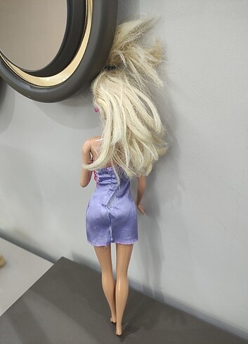 Barbie bebek