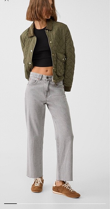 Stradivarius D96 Crop Straight Fit Jean
