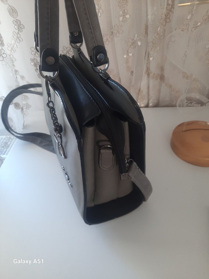 Gri Deri Zincir Detaylı Kadın Çanta - Görsel 5