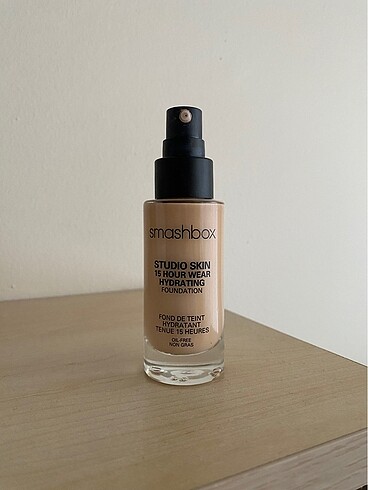 Smashbox Studio Skin Fondöten