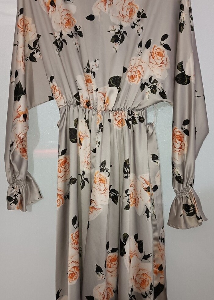 Saten elbise - Görsel 4