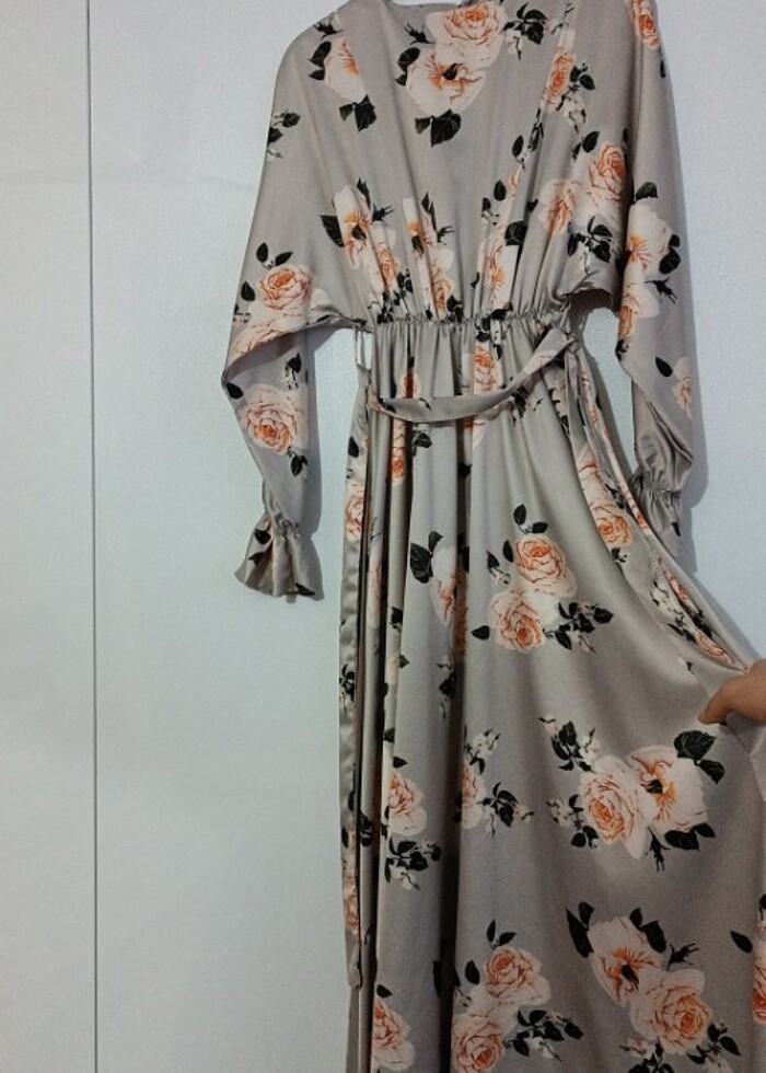 Saten elbise - Görsel 5