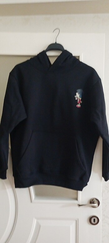 Kapşonlu sweatshirt