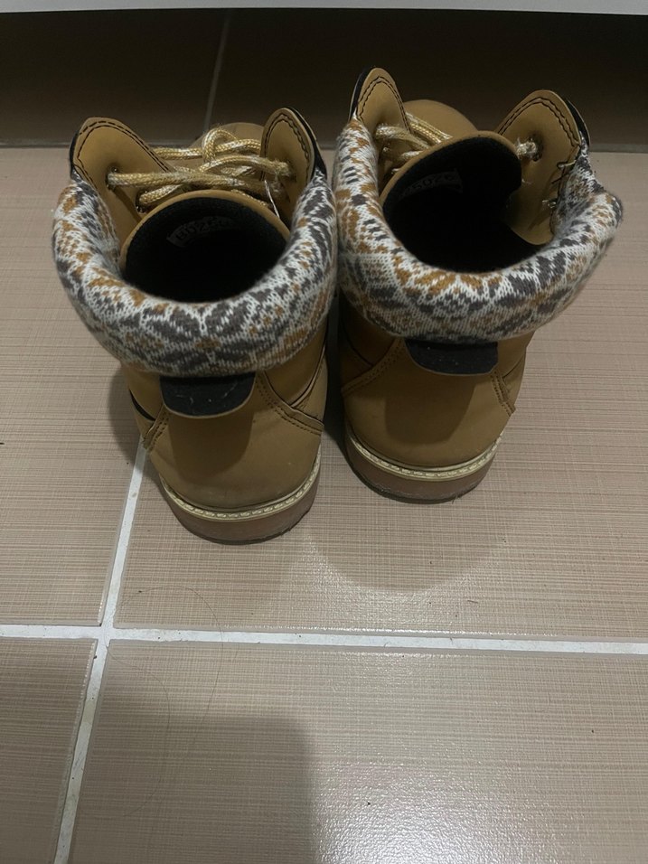 Kahverengi Süet Dolgu Topuklu Bağcıklı Kadın Bot - Görsel 3