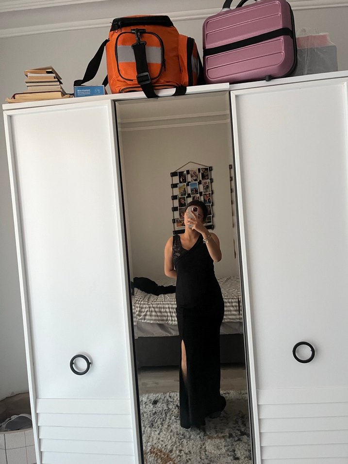 Siyah V Yaka Midi Kadın Elbise - Görsel 3