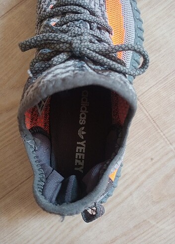 Adidas Adidas Yeezy Boost 350 V2