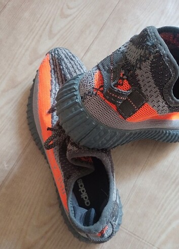 38 Beden Adidas Yeezy Boost 350 V2