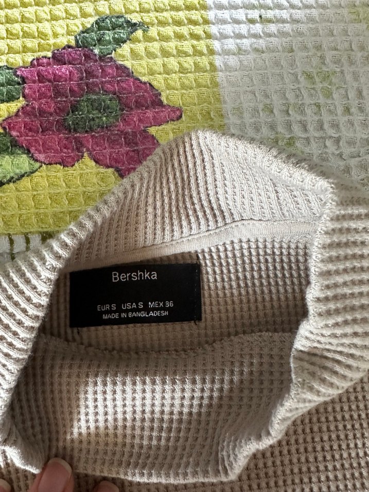 Bershka uzun kolu üst - Görsel 3