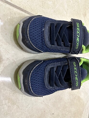 Skechers spor ayakkabı (22 numara) - Görsel 5