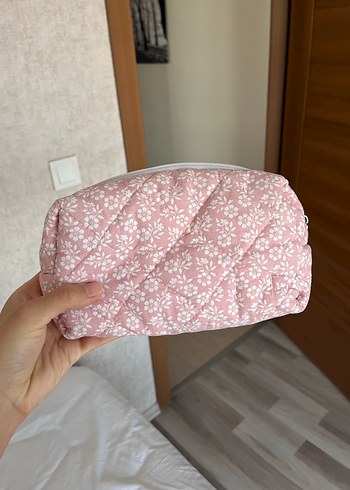 Çiçek Desenli pembe Makyaj Çantası