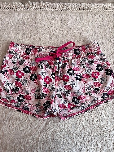 Defacto vintage lolita çiçekli deniz şortu