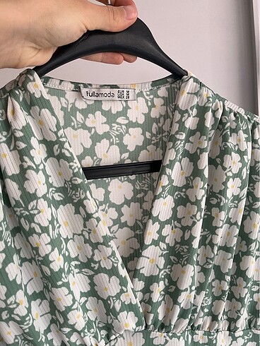 m Beden çiçekli vintage desenli yeşil elbise