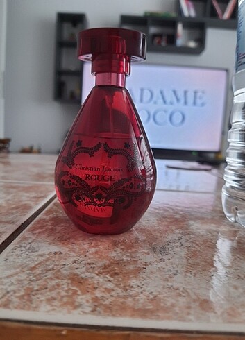 AVON CHRİSTİAN LACROİX ROUGE
