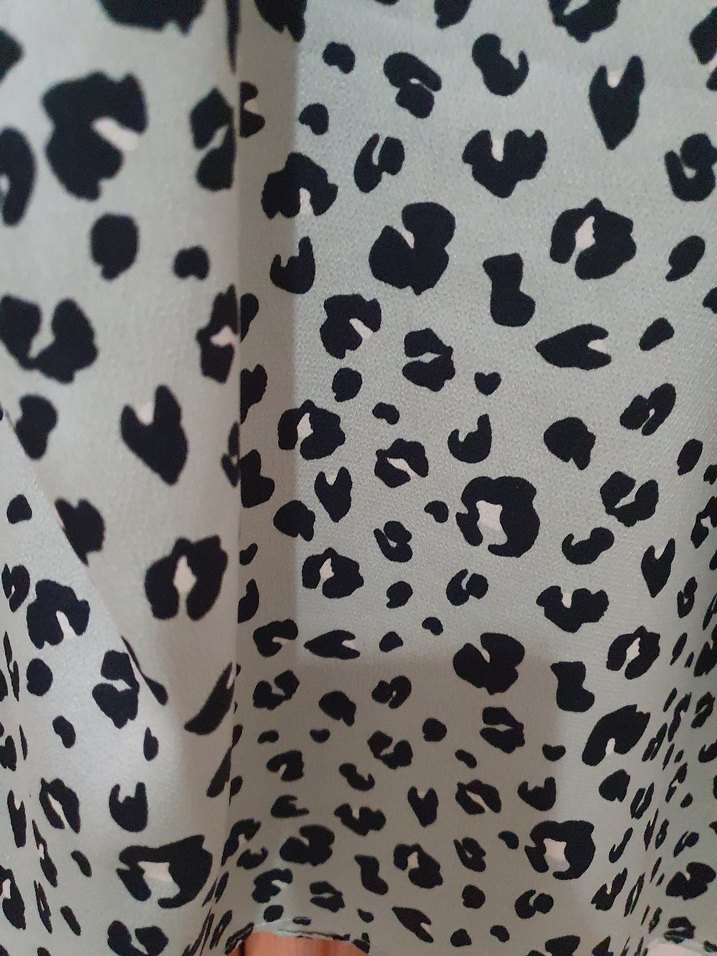 Desenli Askılı Kadın Bluz - Görsel 3