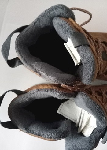 Kahverengi Erkek  çocuk  Bot - Görsel 4