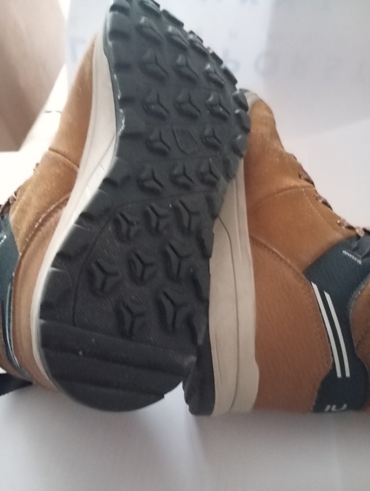 Kahverengi Erkek  çocuk  Bot - Görsel 3