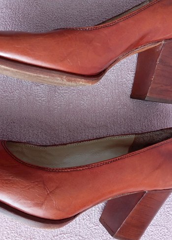 Klasik Taba Deri Dolgu Topuklu Kadın Ayakkabı - Görsel 5