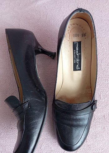 Siyah Deri Tokalı Klasik Kadın Ayakkabı - Görsel 6