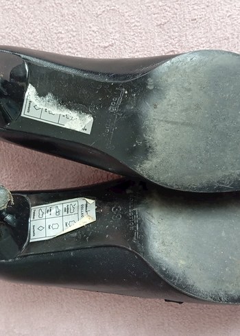 Siyah Deri Tokalı Klasik Kadın Ayakkabı - Görsel 5