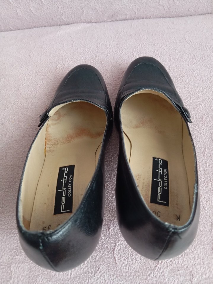 Siyah Deri Tokalı Klasik Kadın Ayakkabı - Görsel 3