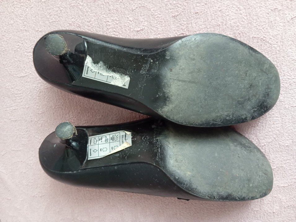 Siyah Deri Tokalı Klasik Kadın Ayakkabı - Görsel 5